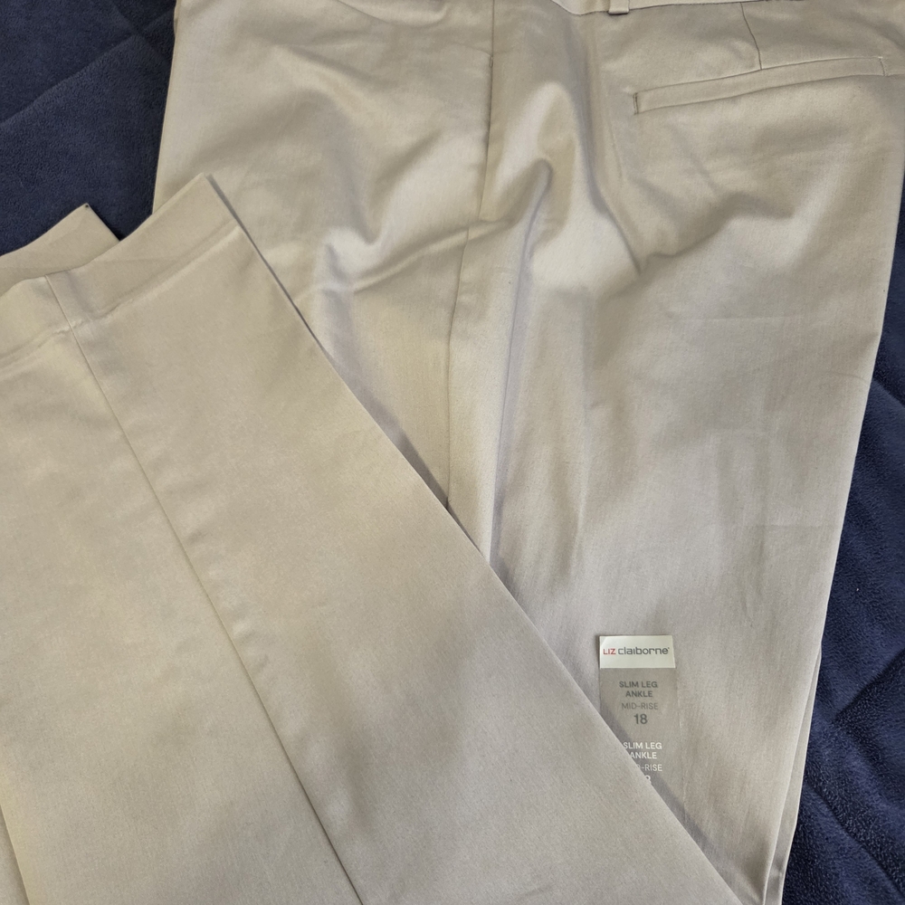 Liz Claiborne Women's Ankle Dress Pants